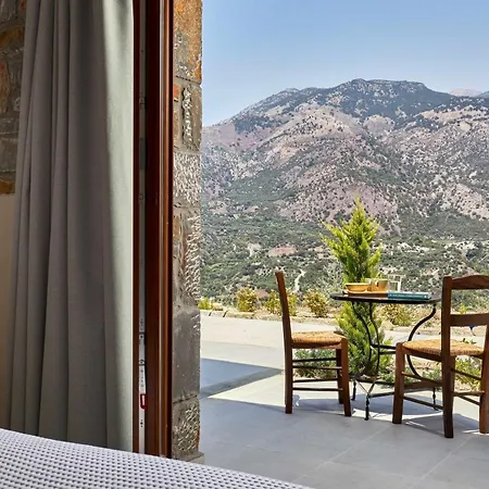 Villa Omythos
