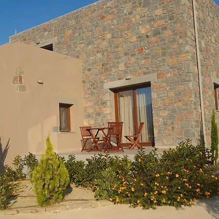Omythos Villa